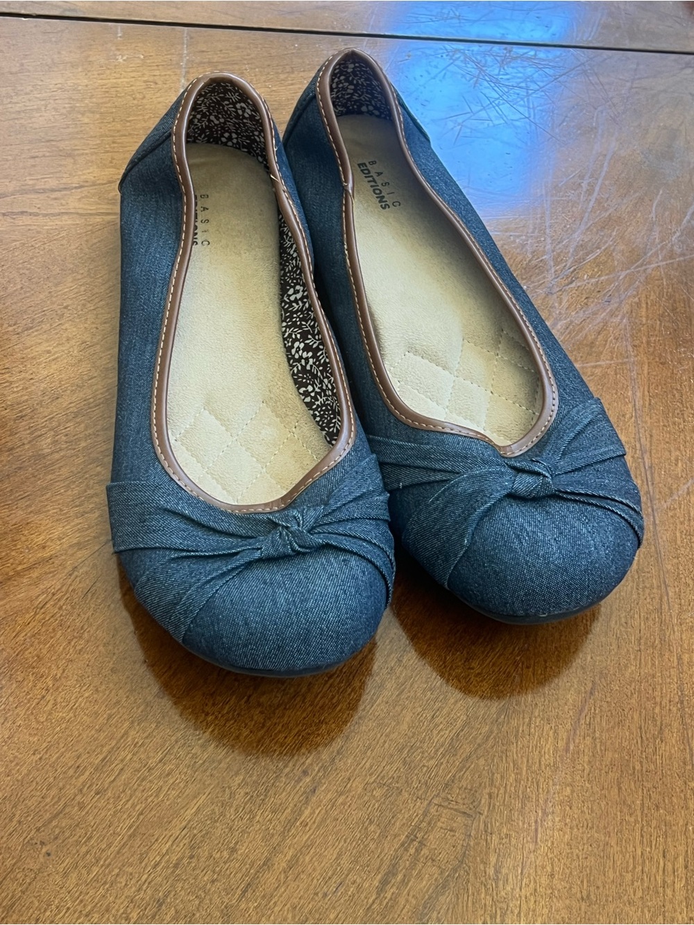 Basic Editions Dark Blue Knot-Detail Ballet Flats